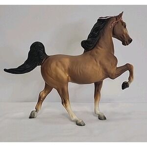 Vintage Breyer "Commander" Five Gaiter Model Horse, model #52, 60's-70's Ribbon
